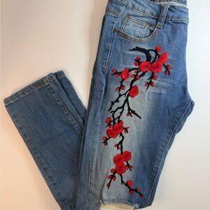 Machine Nouvelle Moda Cherry Blossom Woman’s Skinny Jeans Size 31